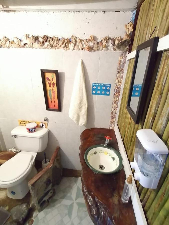 Hospedaje Pirata Express Capurgana Bagian luar foto