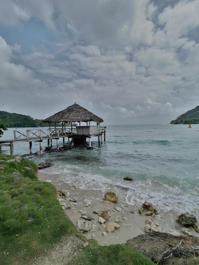 Hospedaje Pirata Express Capurgana Bagian luar foto
